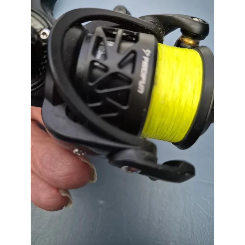 Piscusfun Carbon X 1000 Spinning Reel Eu C